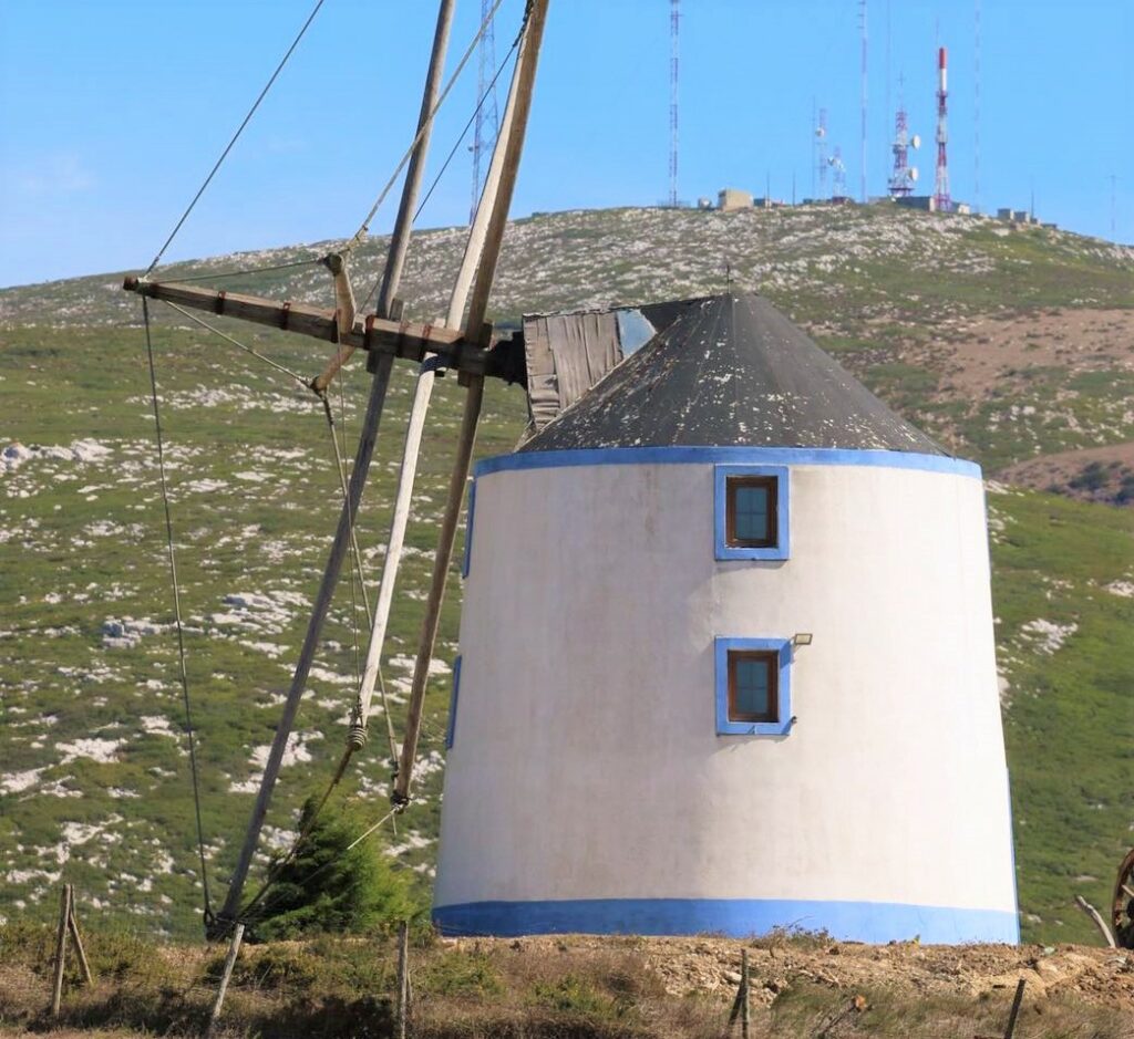 Moinhos do Oeste MONTEJUNTO & Arredores